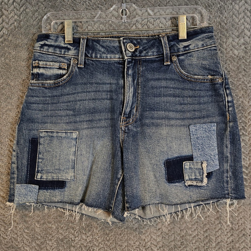 Maurices Mid Rise Patchwork Denim Shorts Blue Distressed Raw Hem Size 8